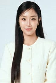 ณัชชา เชื้อแดง