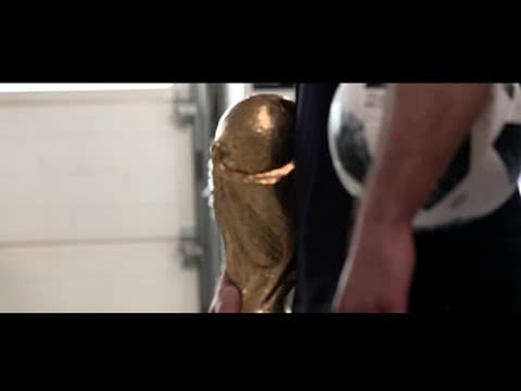 Behind The Scenes mit Mario Götze und Paul Ripke