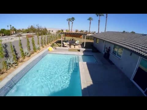 Desert Flippers | HGTV Asia