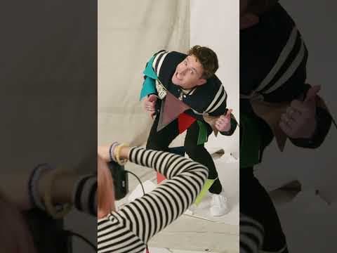 Photoshoot BTS with the cast of Saturday Night Live UK